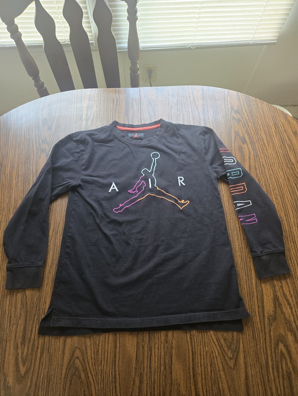 Jordan Long Sleeve Youth Shirt. XL